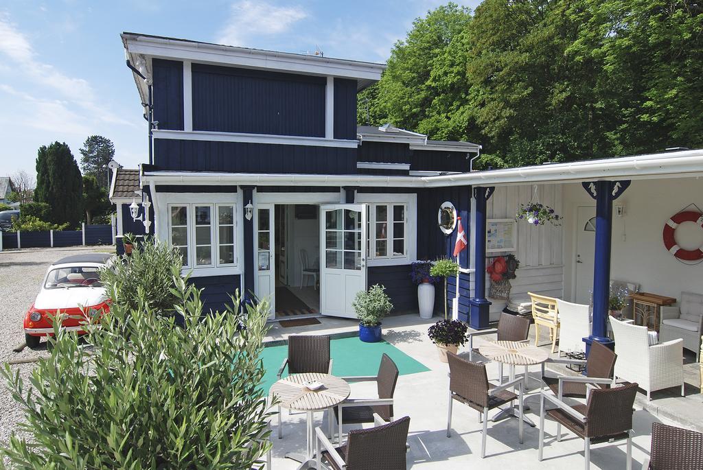 Hotel Villa Brinkly Snekkersten Eksteriør bilde